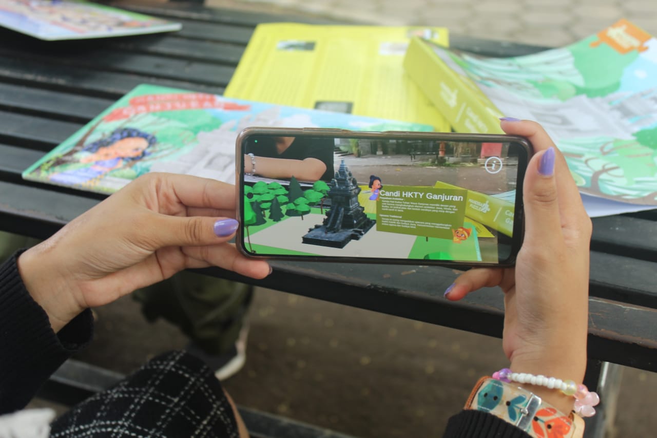 Fitur Augmented Reality Pada Aplikasi Mandira Play!